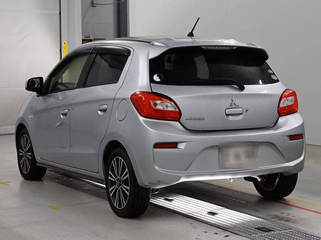 MITSUBISHI MIRAGE