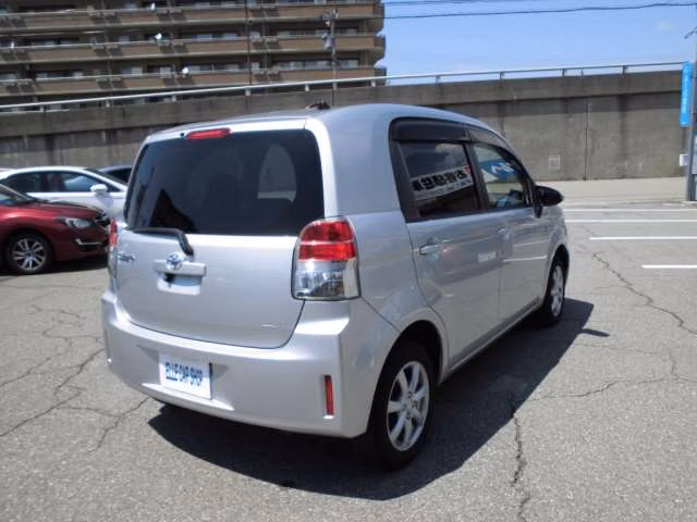 TOYOTA SPADE