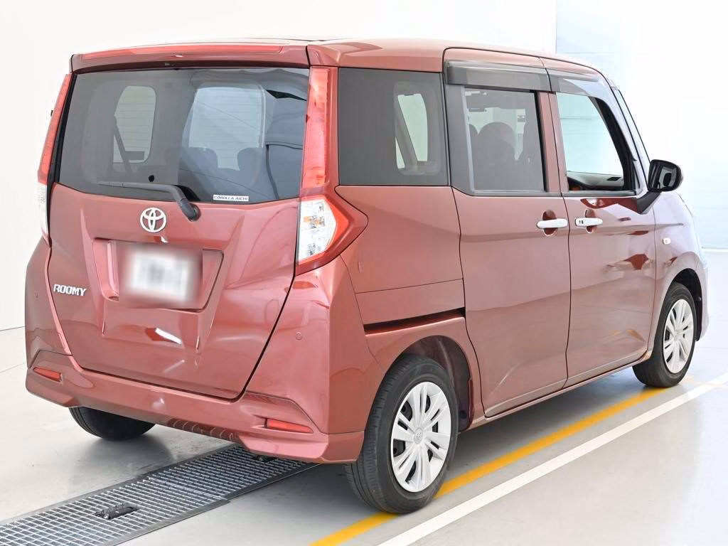 TOYOTA ROOMY