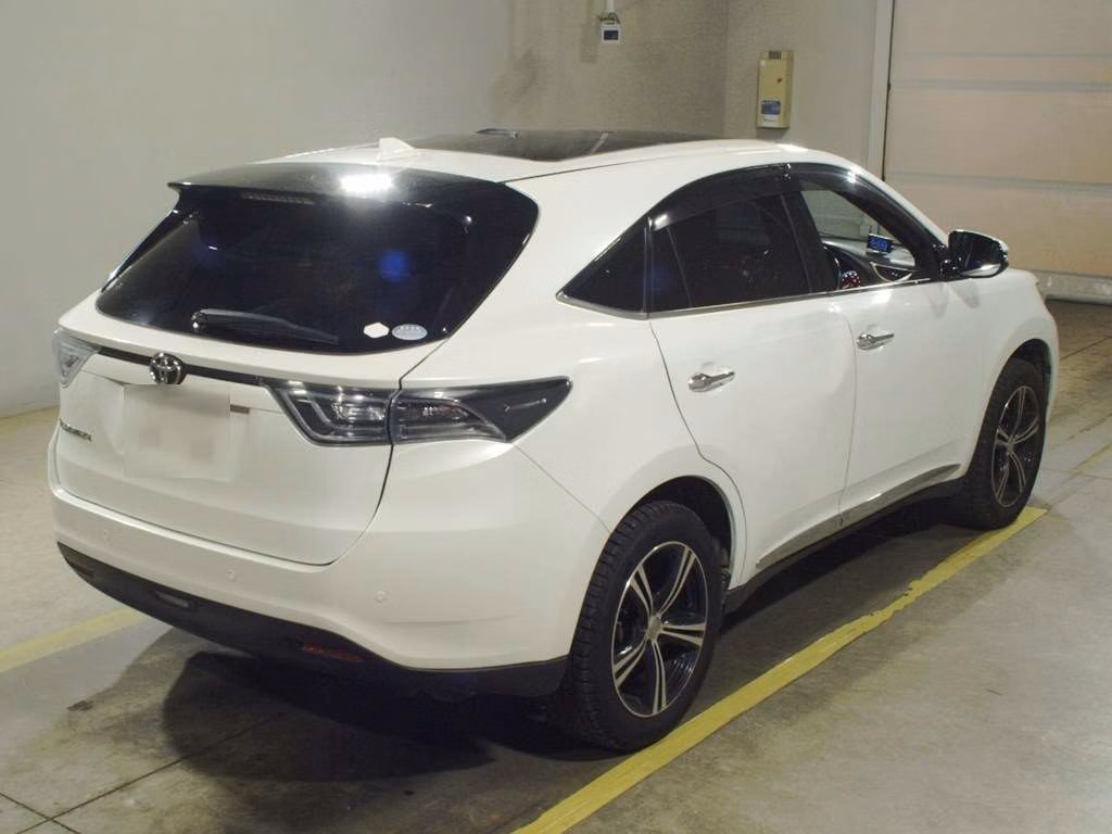 TOYOTA HARRIER
