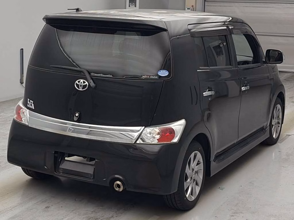 TOYOTA BB