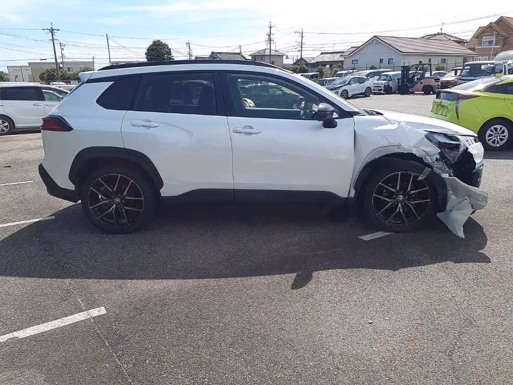 TOYOTA COROLLA CROSS