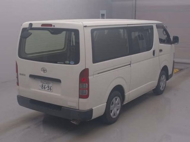 TOYOTA REGIUS ACE