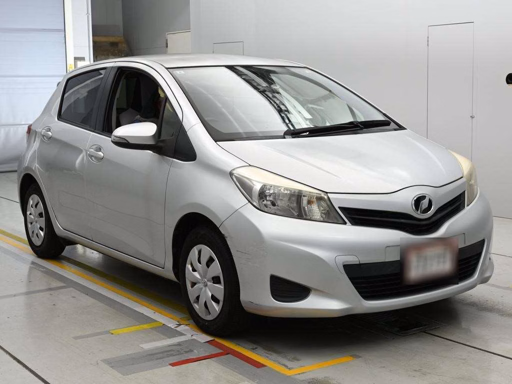 TOYOTA VITZ