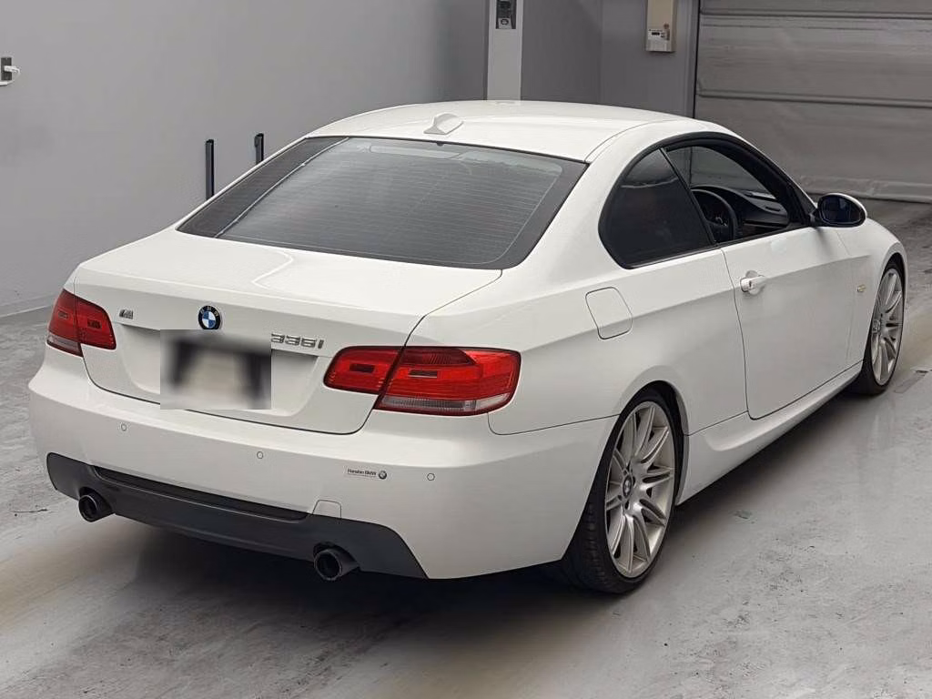 BMW 3-SERIES