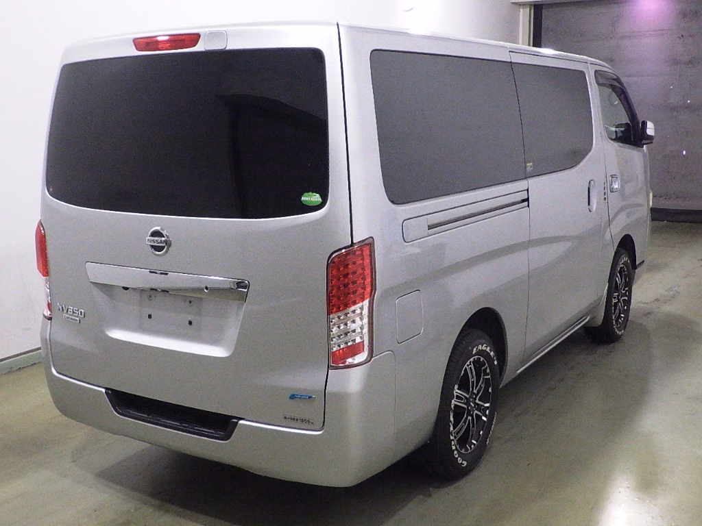 NISSAN NV350 CARAVAN