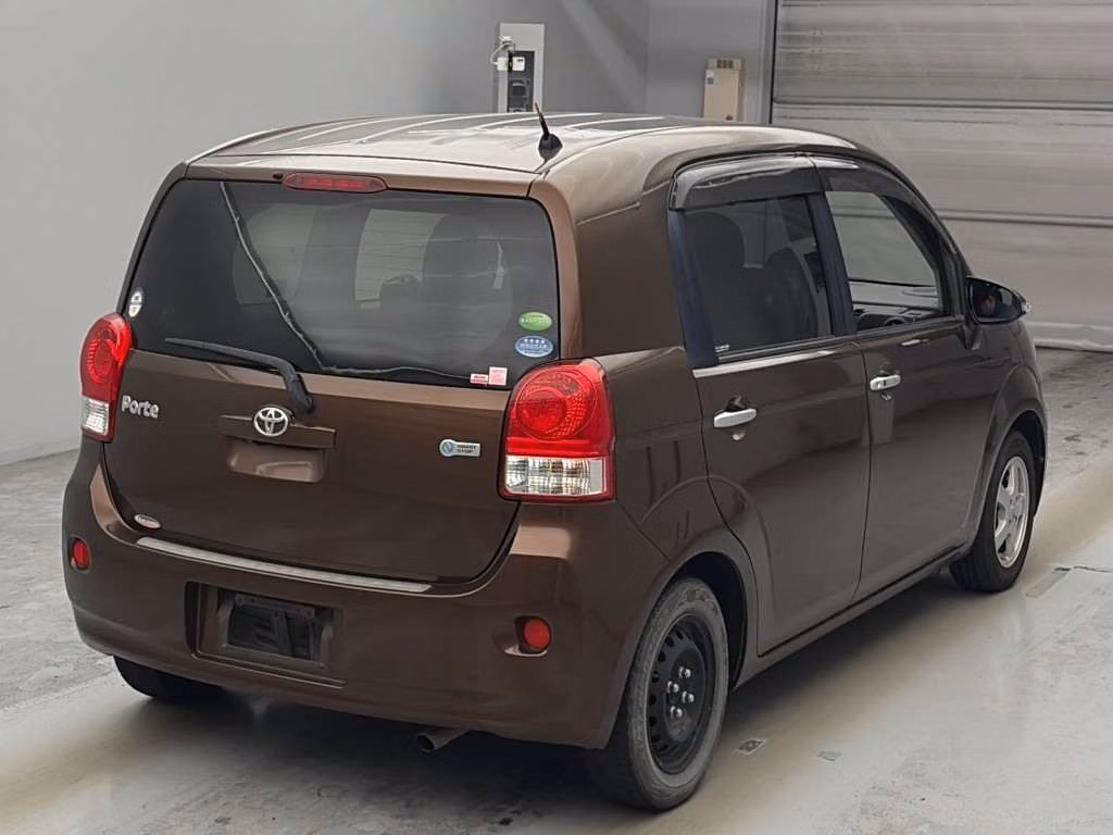 TOYOTA PORTE