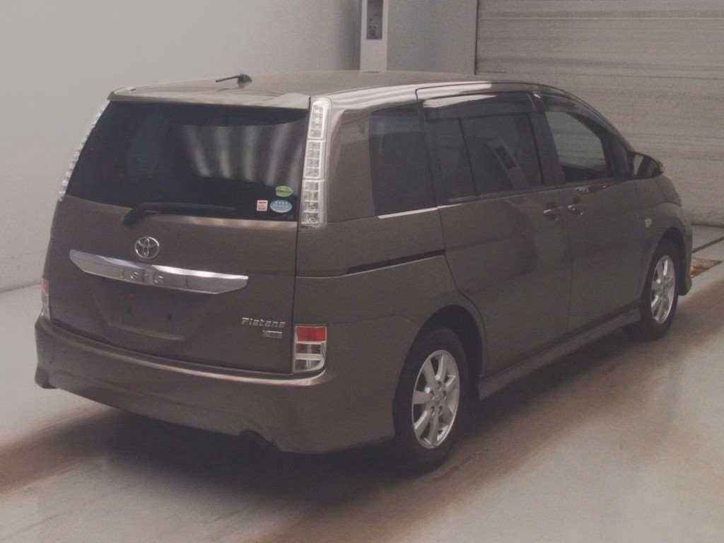 TOYOTA ISIS