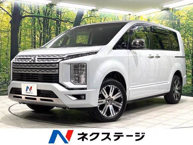 MITSUBISHI DELICA D:5