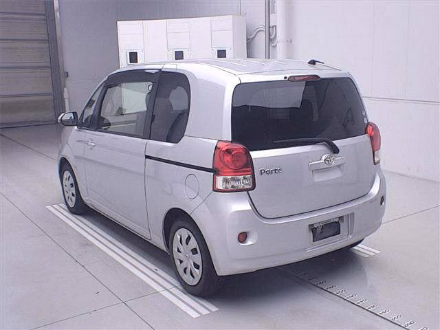 TOYOTA PORTE