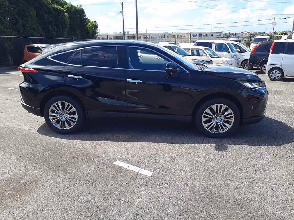 TOYOTA HARRIER
