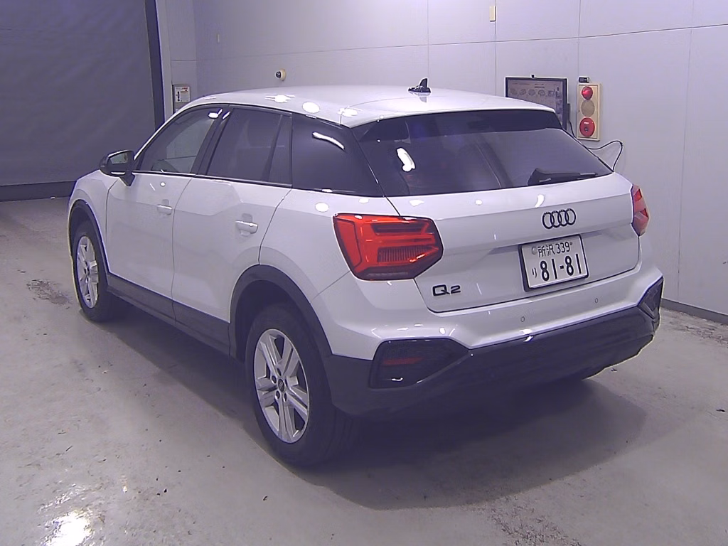 AUDI Q2