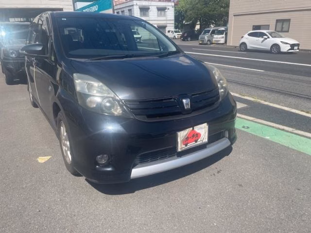 TOYOTA ISIS
