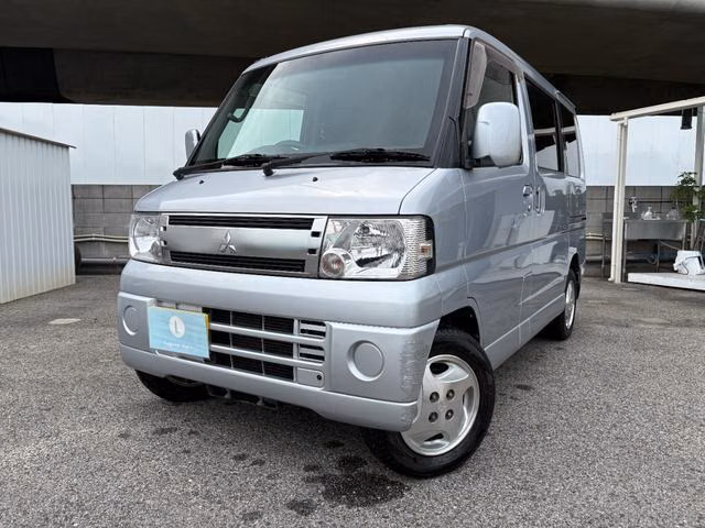 MITSUBISHI TOWN BOX