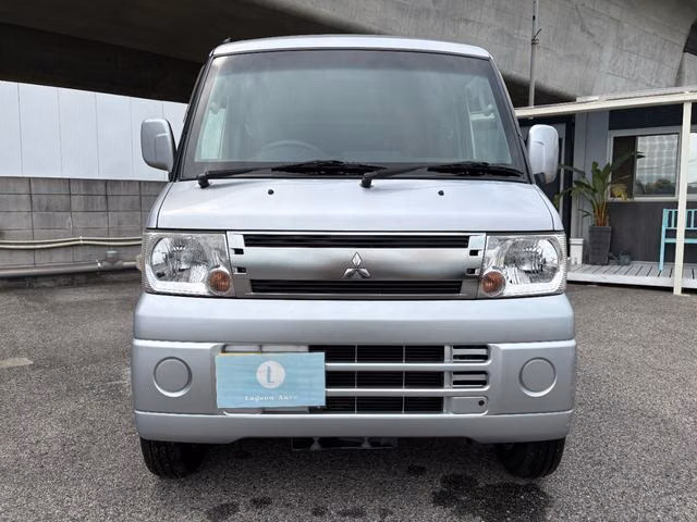 MITSUBISHI TOWN BOX