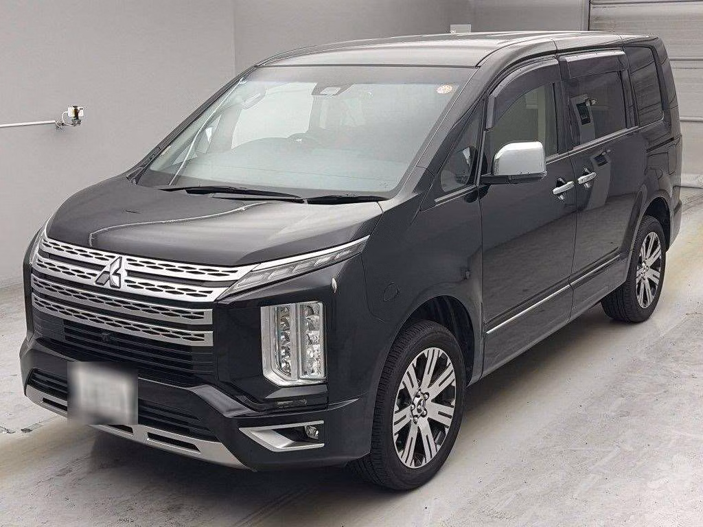 MITSUBISHI DELICA D:5