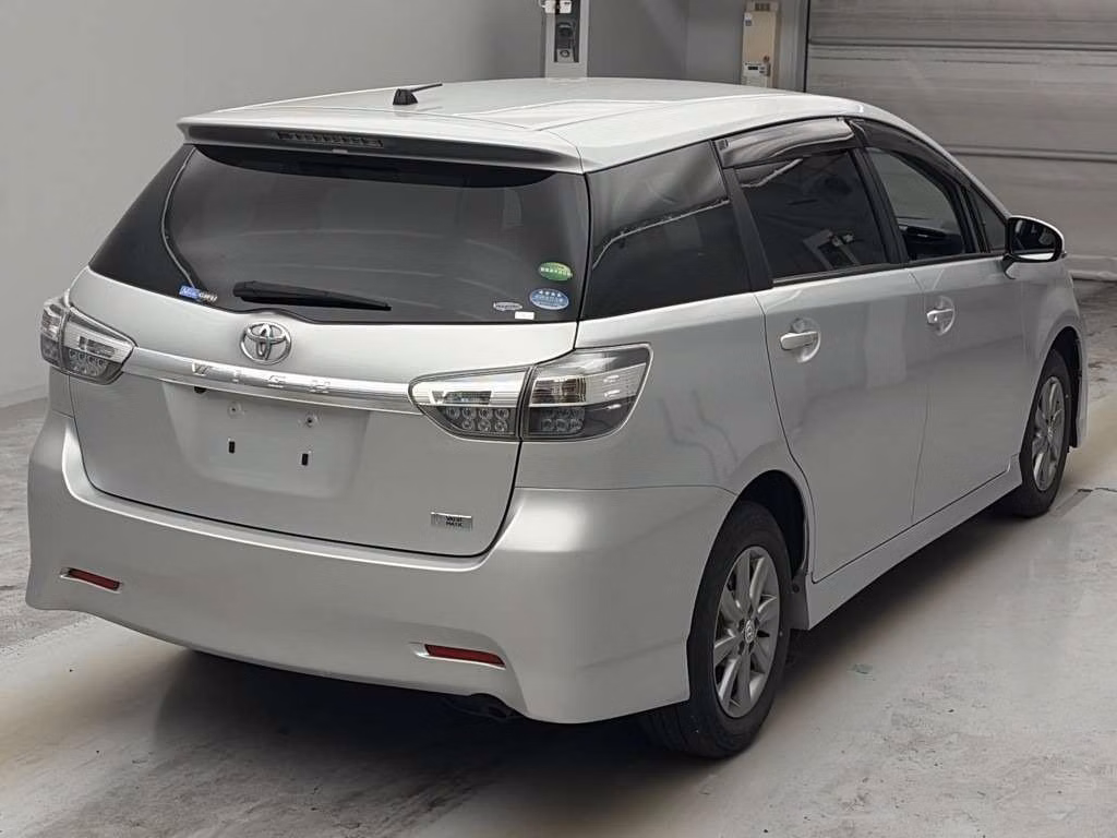 TOYOTA WISH