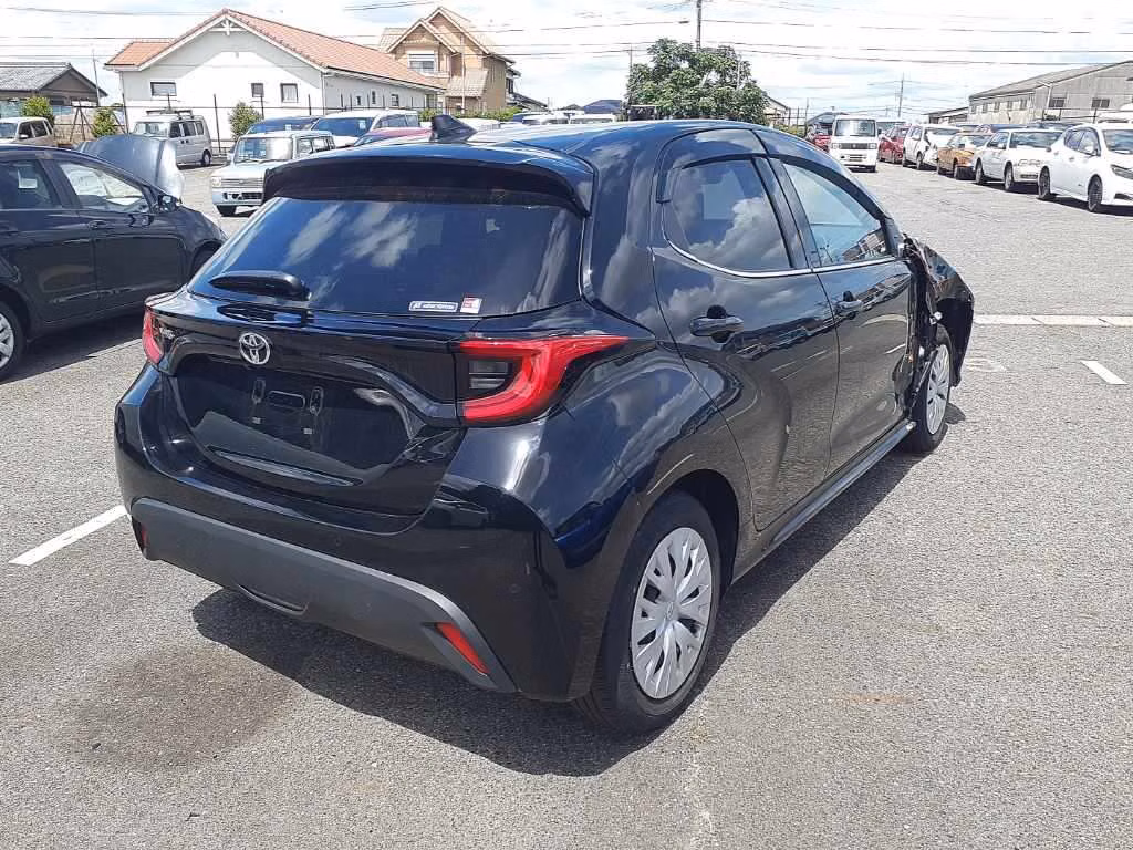 TOYOTA YARIS