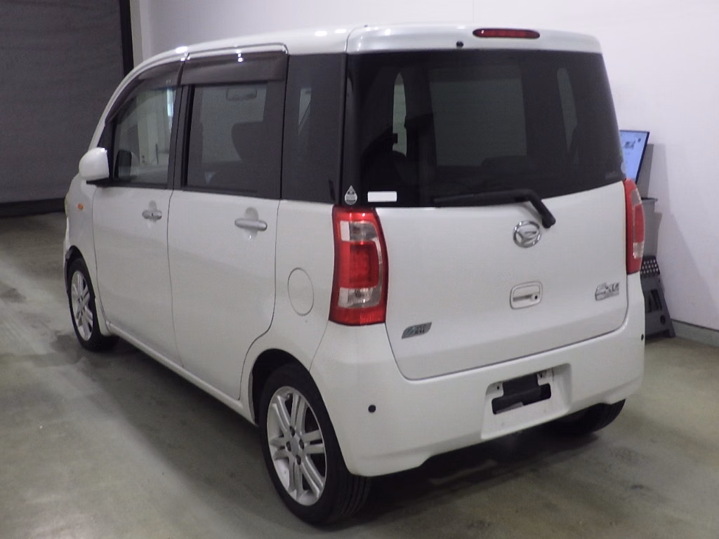 DAIHATSU TANTO EXE