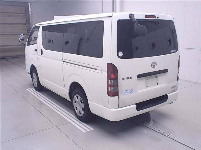 TOYOTA REGIUS ACE