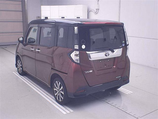 TOYOTA TANK