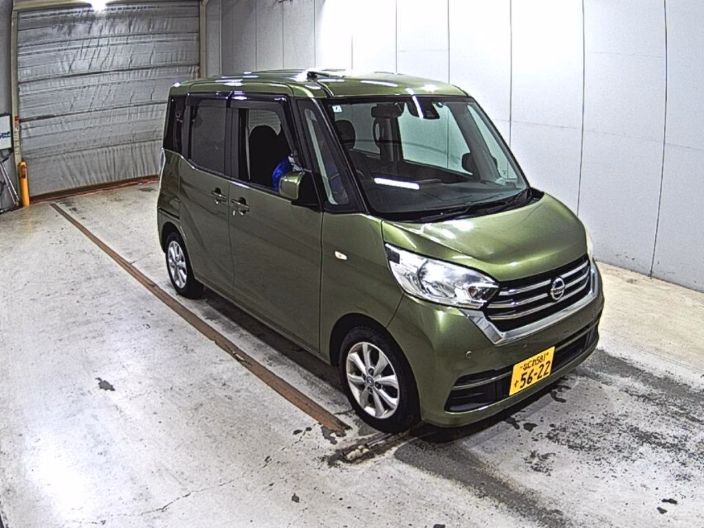 NISSAN DAYZ ROOX