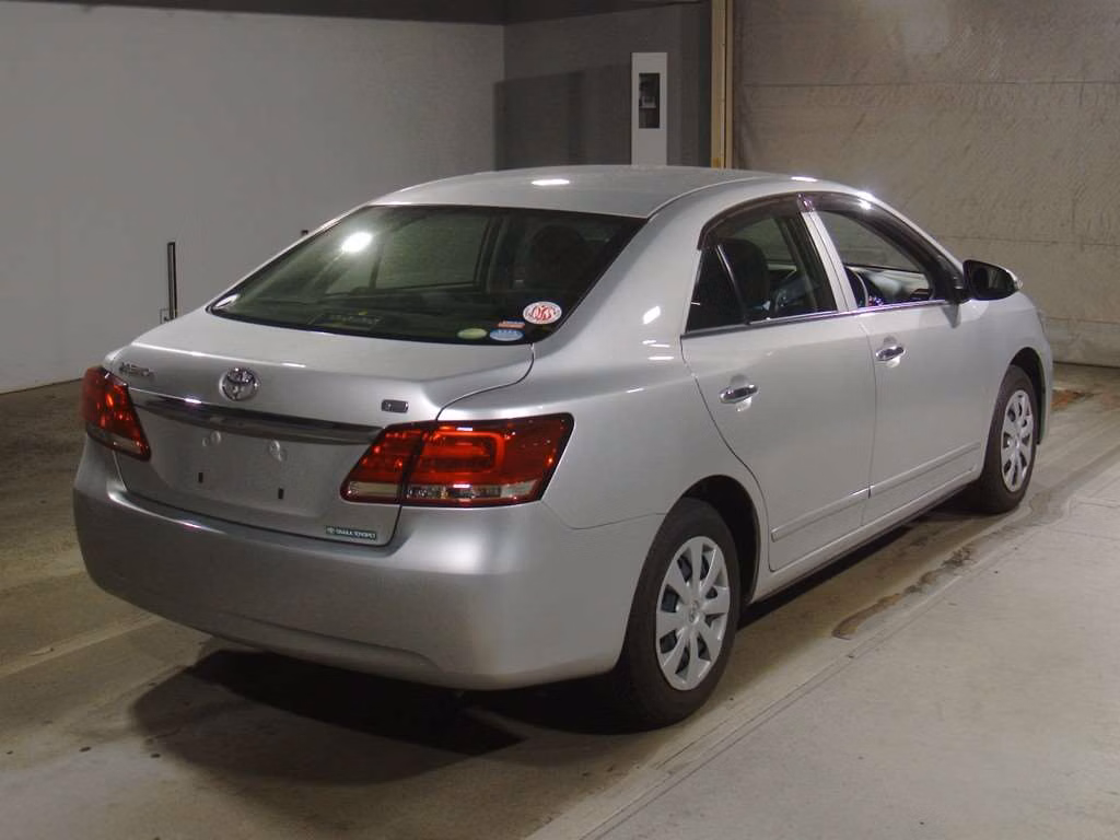 TOYOTA PREMIO