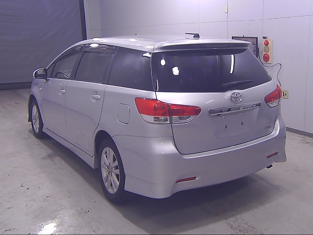 TOYOTA WISH
