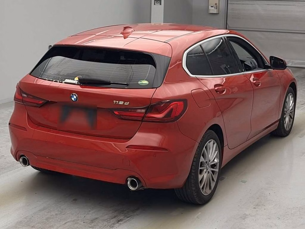 BMW 1-SERIES