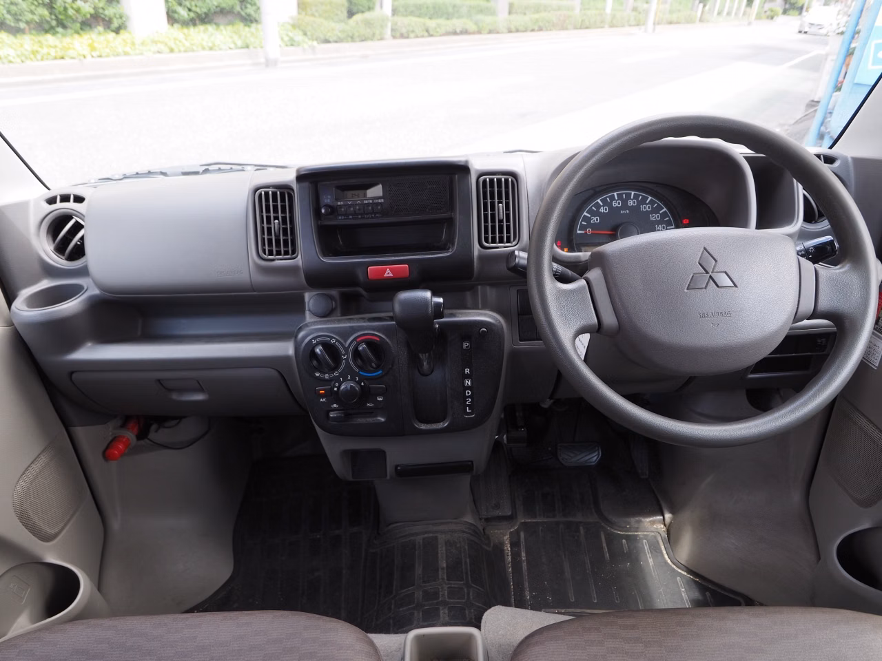 MITSUBISHI MINICAB
