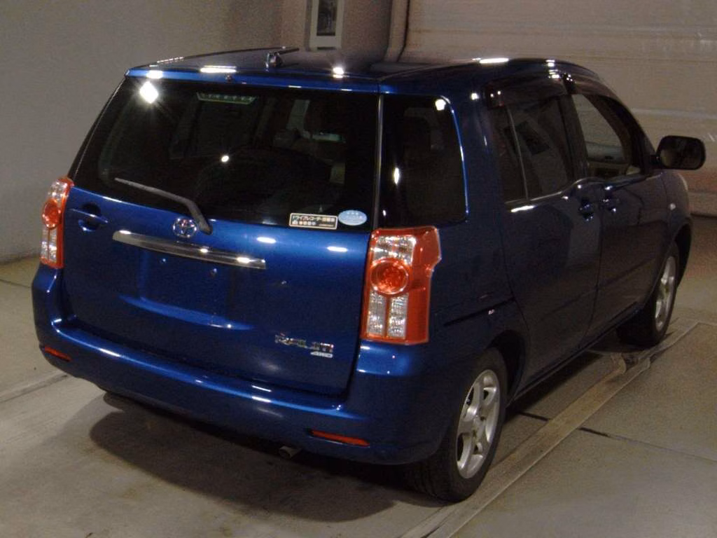 TOYOTA RAUM