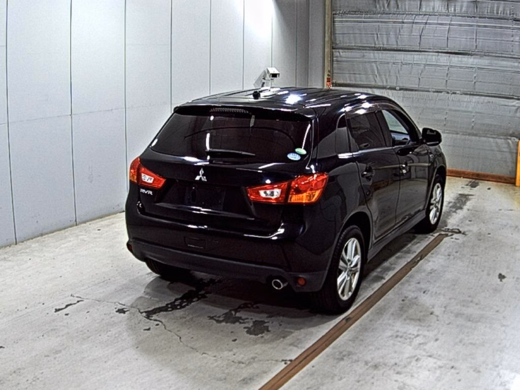 MITSUBISHI RVR