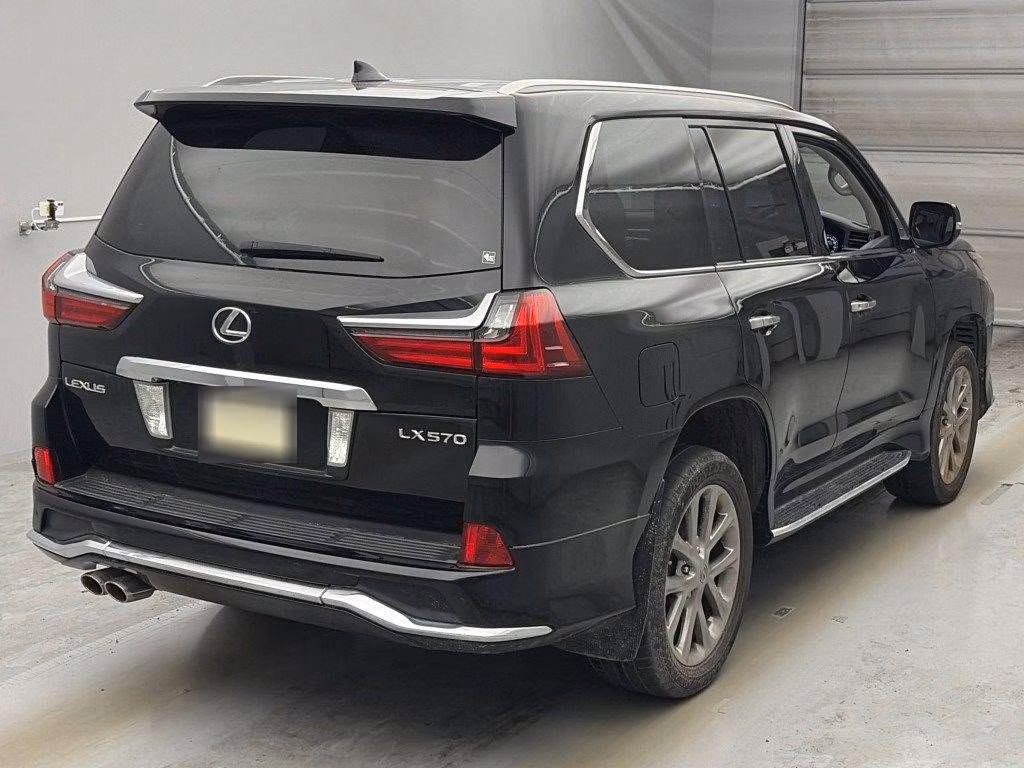 LEXUS LX570