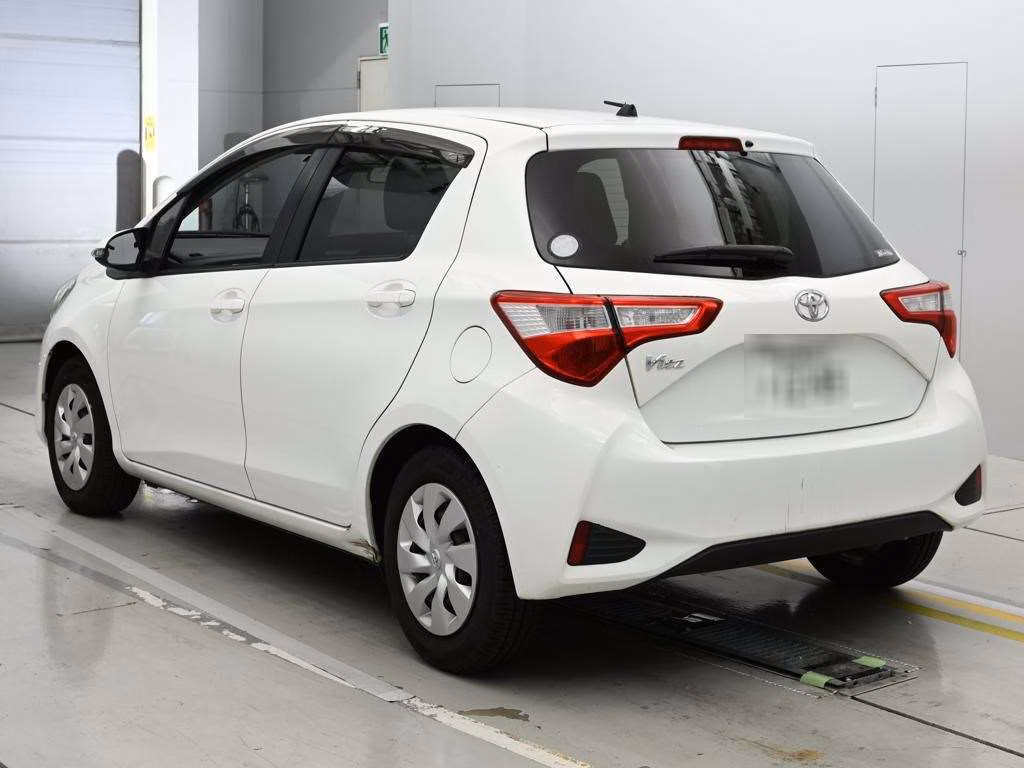 TOYOTA VITZ