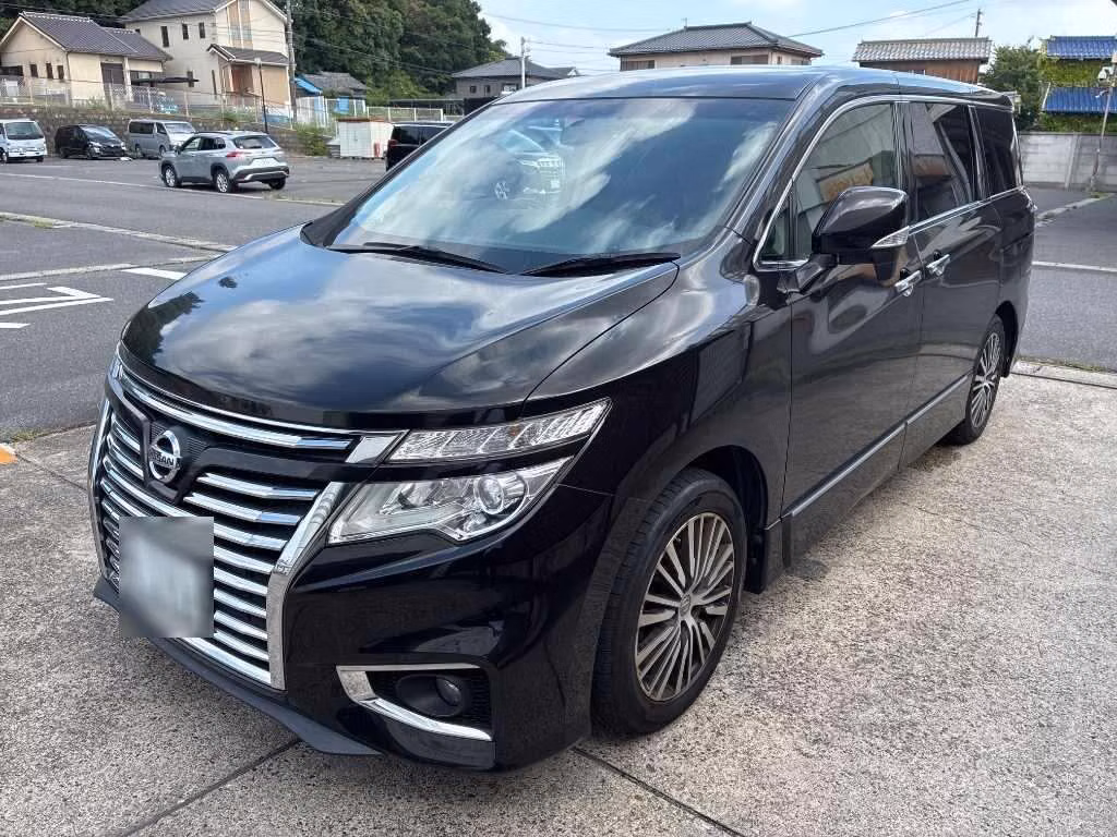NISSAN ELGRAND