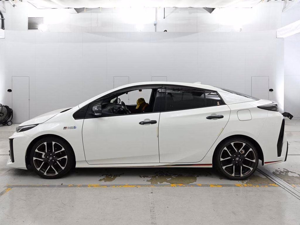 TOYOTA PRIUS PHV
