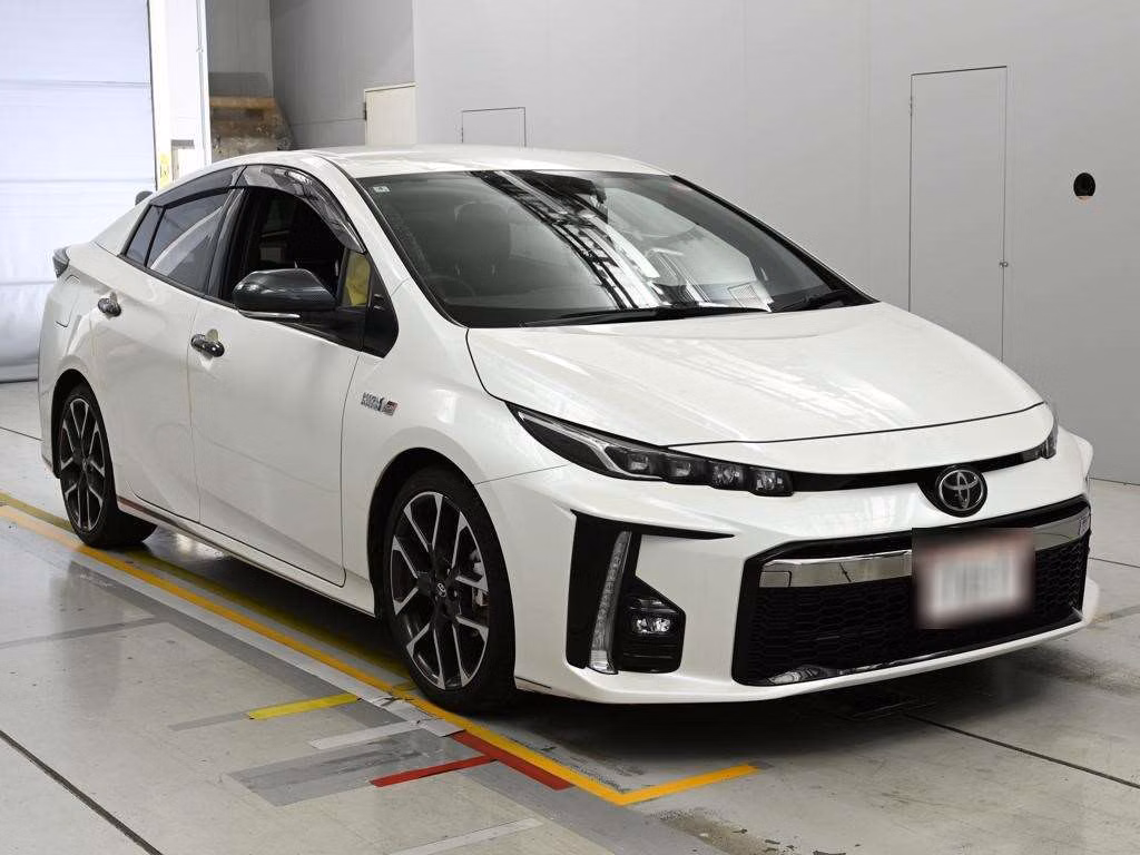 TOYOTA PRIUS PHV