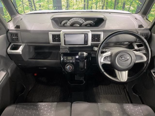 DAIHATSU WAKE