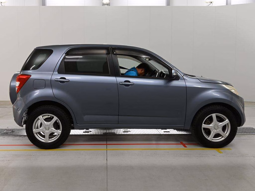 DAIHATSU BE-GO