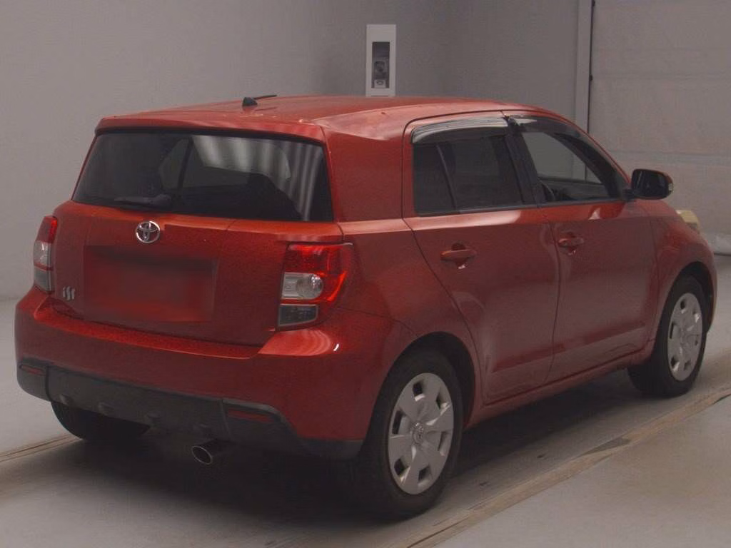 TOYOTA IST