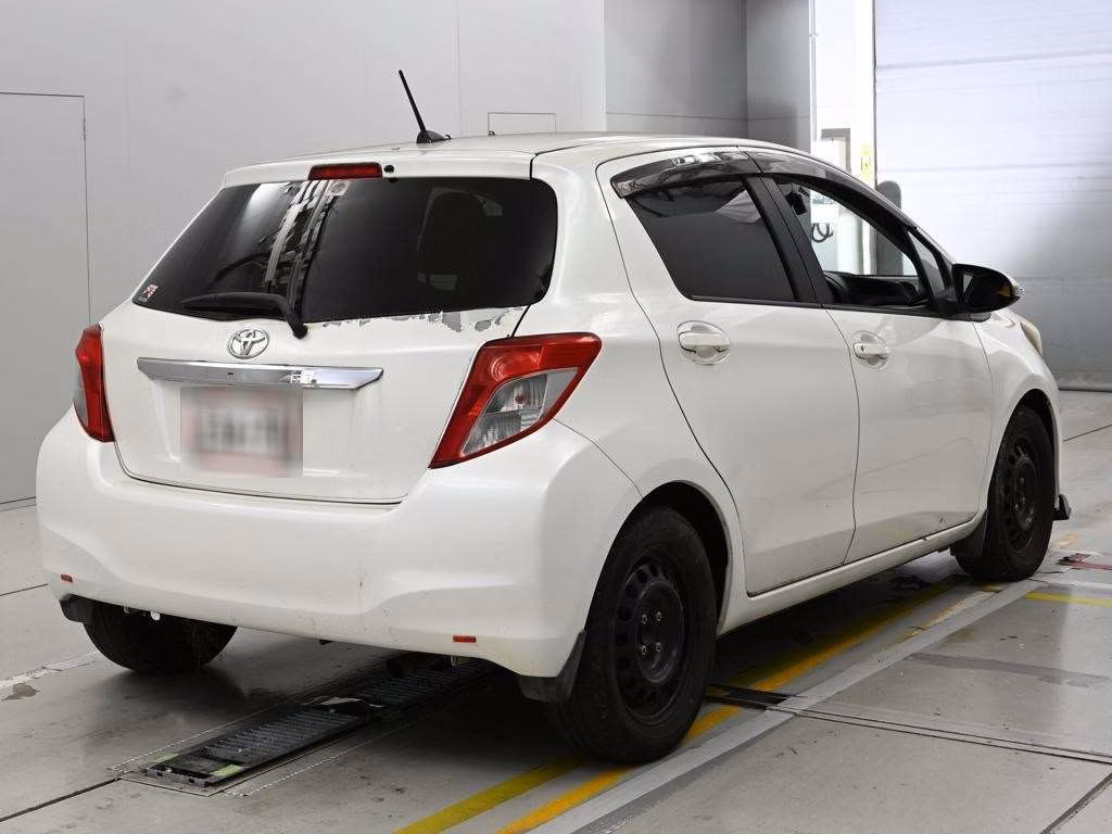 TOYOTA VITZ
