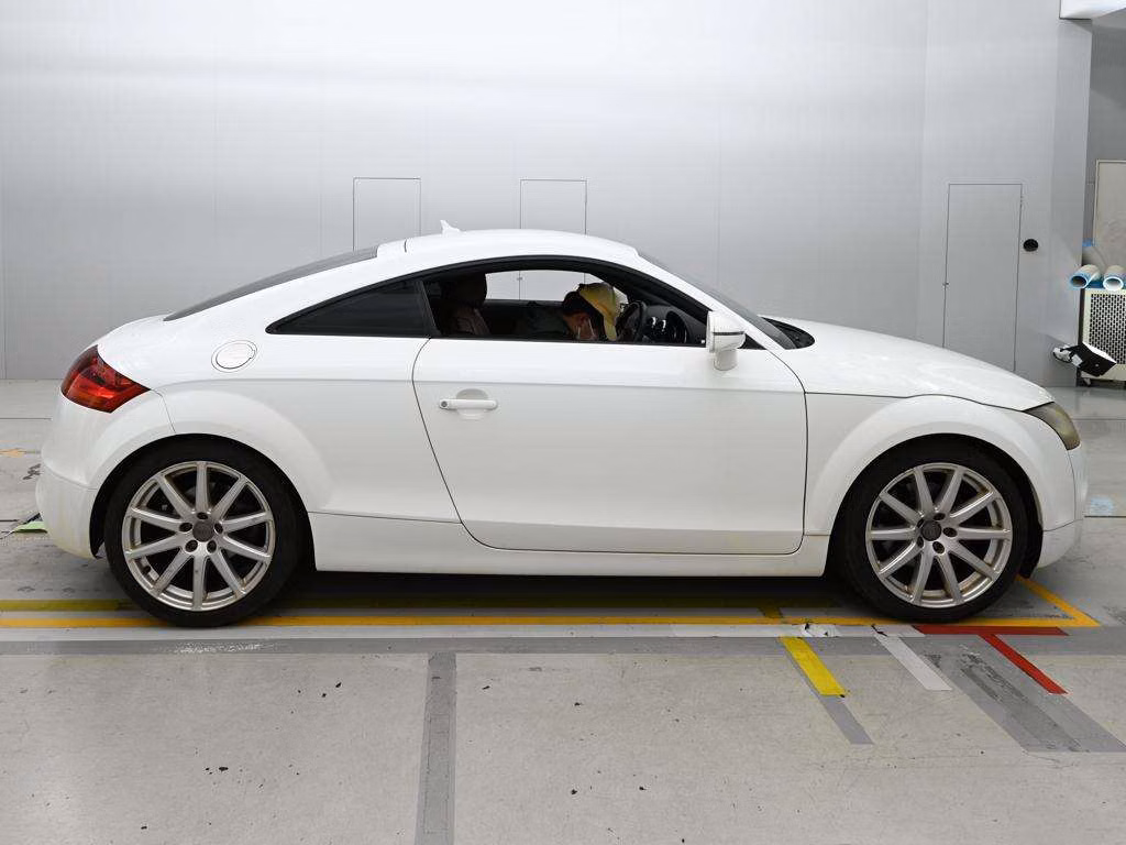 AUDI TT