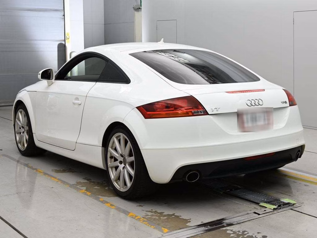 AUDI TT