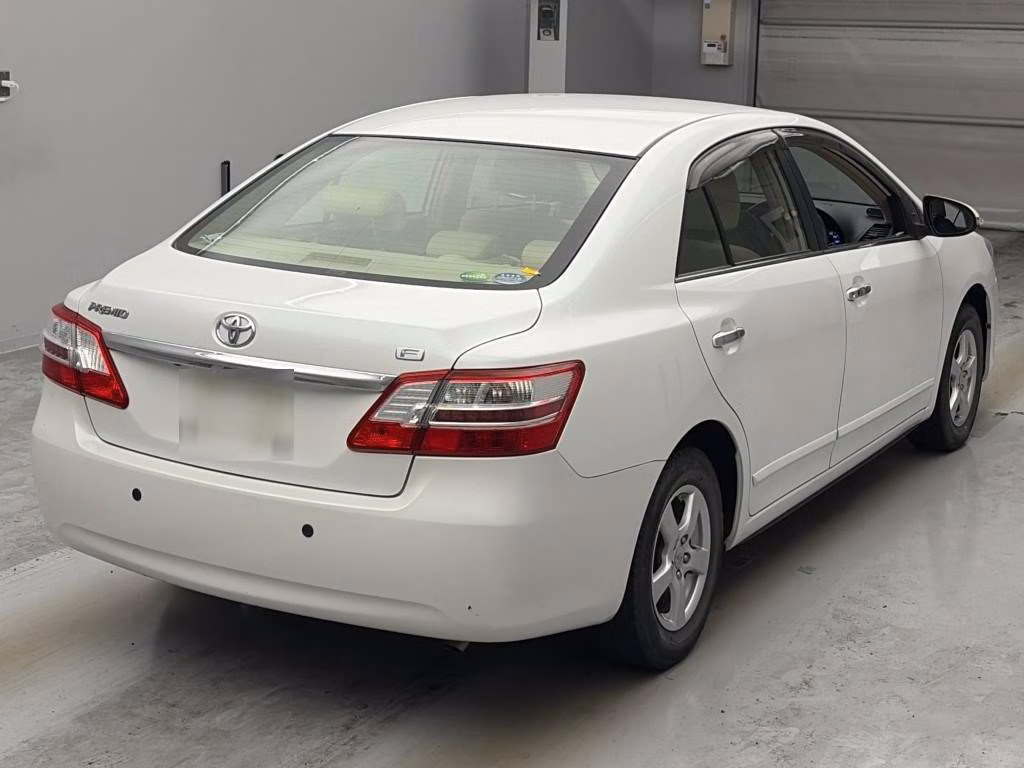 TOYOTA PREMIO