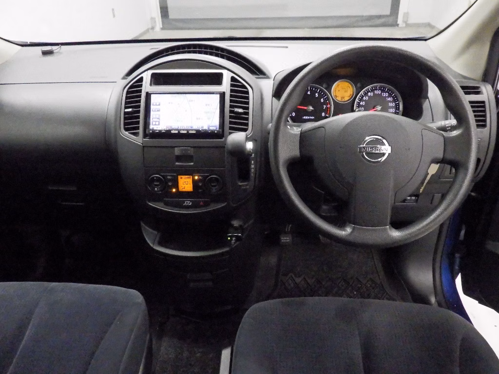 NISSAN LAFESTA