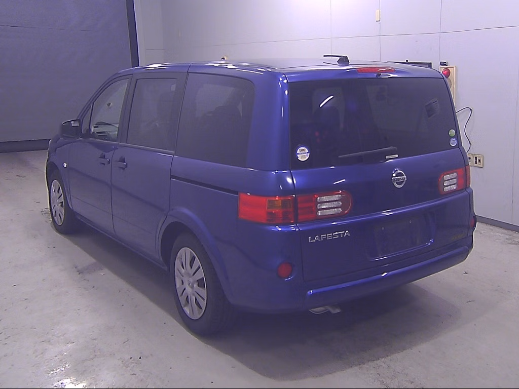 NISSAN LAFESTA