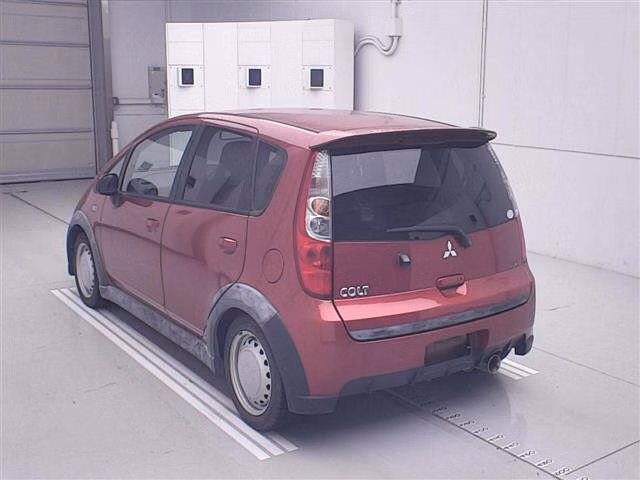 MITSUBISHI COLT