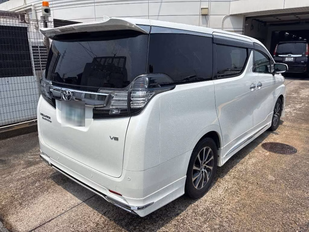 TOYOTA VELLFIRE