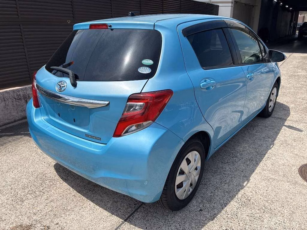 TOYOTA VITZ