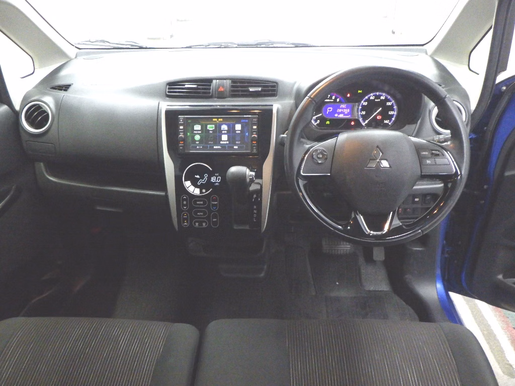 MITSUBISHI EK CUSTOM